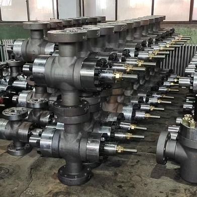 16 İnç Öldürme Manifoldu 15000psi Paslanmaz Çelik Yağ ve Gaz Manifoldu