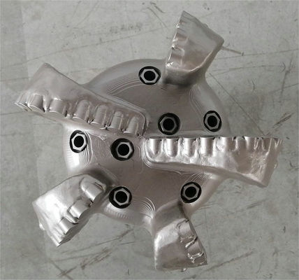 12 1/4 &quot;PDC Matkap Uçları 5 Bıçak Tek Sıra Pdc Çekirdek Bit Yüksek Aşınma Direnci